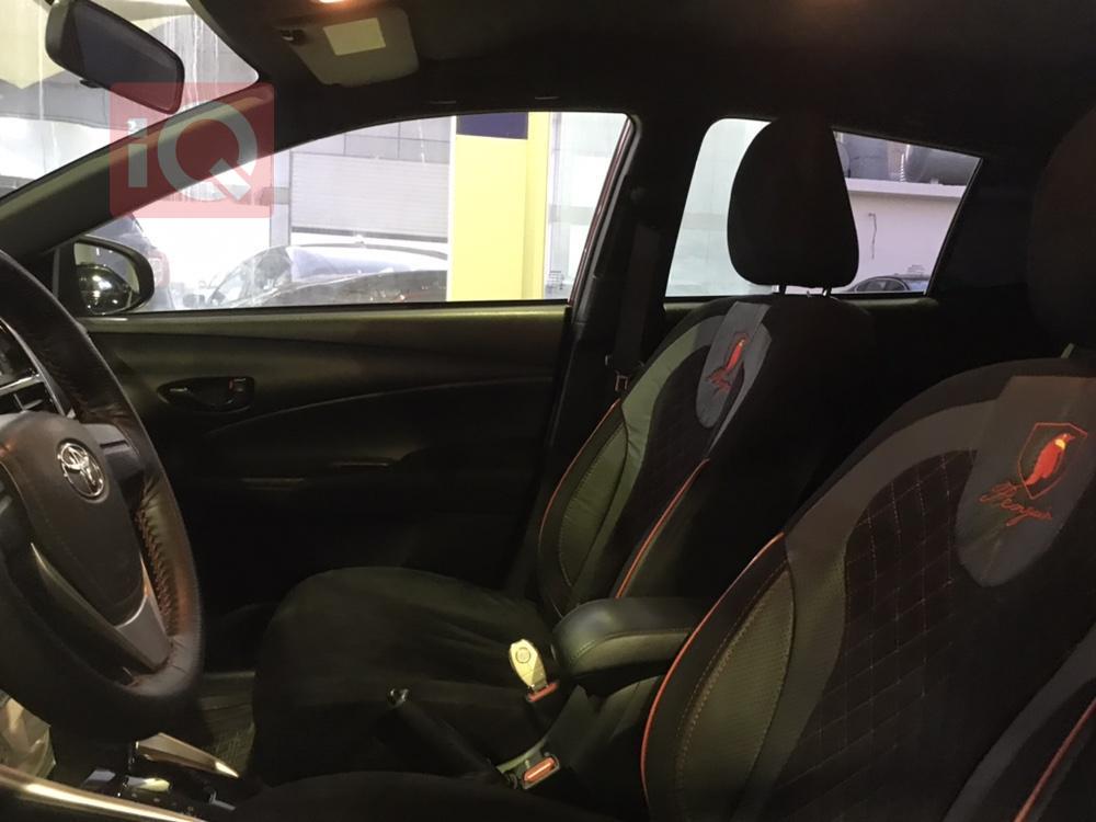 تۆیۆتا یارس